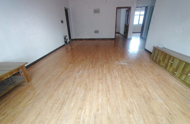 御园财富公馆3室2厅124㎡81.5万二手房图片