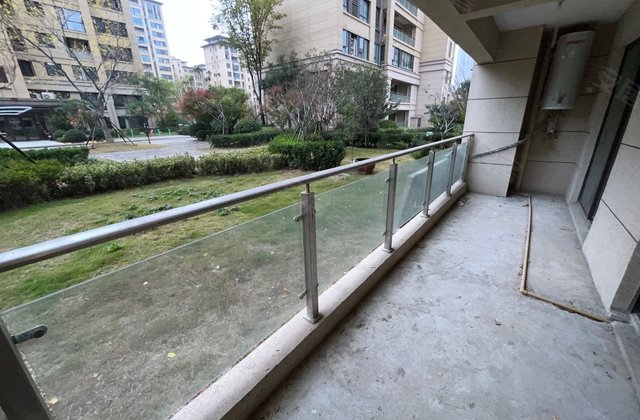 珍宝岛香缇雅苑3室2厅126㎡101万二手房图片