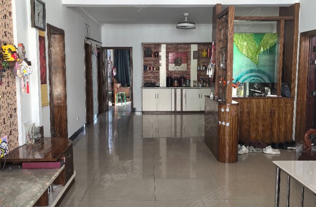 中意家园4室2厅137㎡31.8万二手房图片