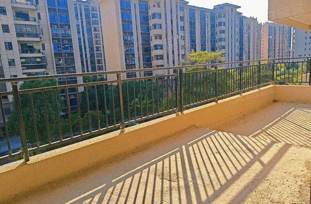 客天下碧桂园5室2厅260㎡103.8万二手房图片