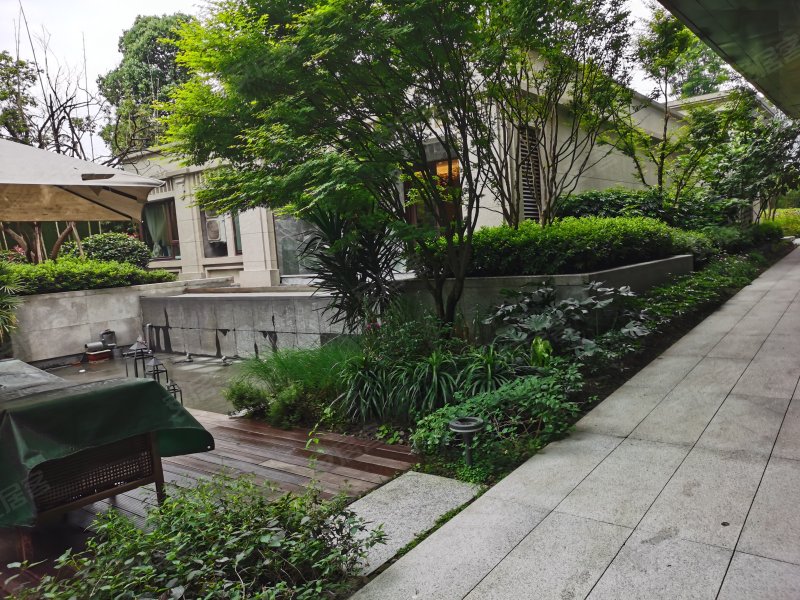 溪山玥,渝南分流道,近花溪街