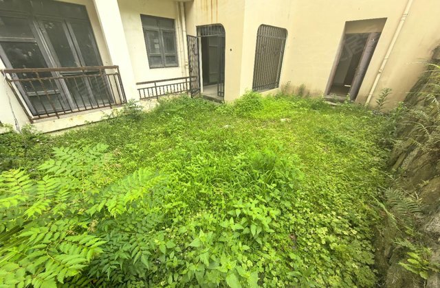 招商依山海5室2厅205.88㎡100万二手房图片