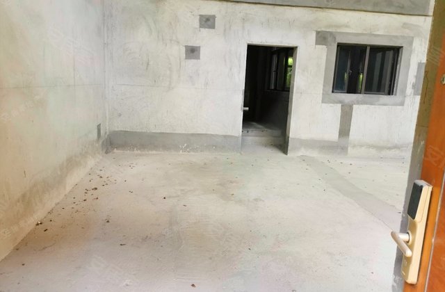 万科皇马郦宫(别墅)4室2厅339.12㎡1368万二手房图片