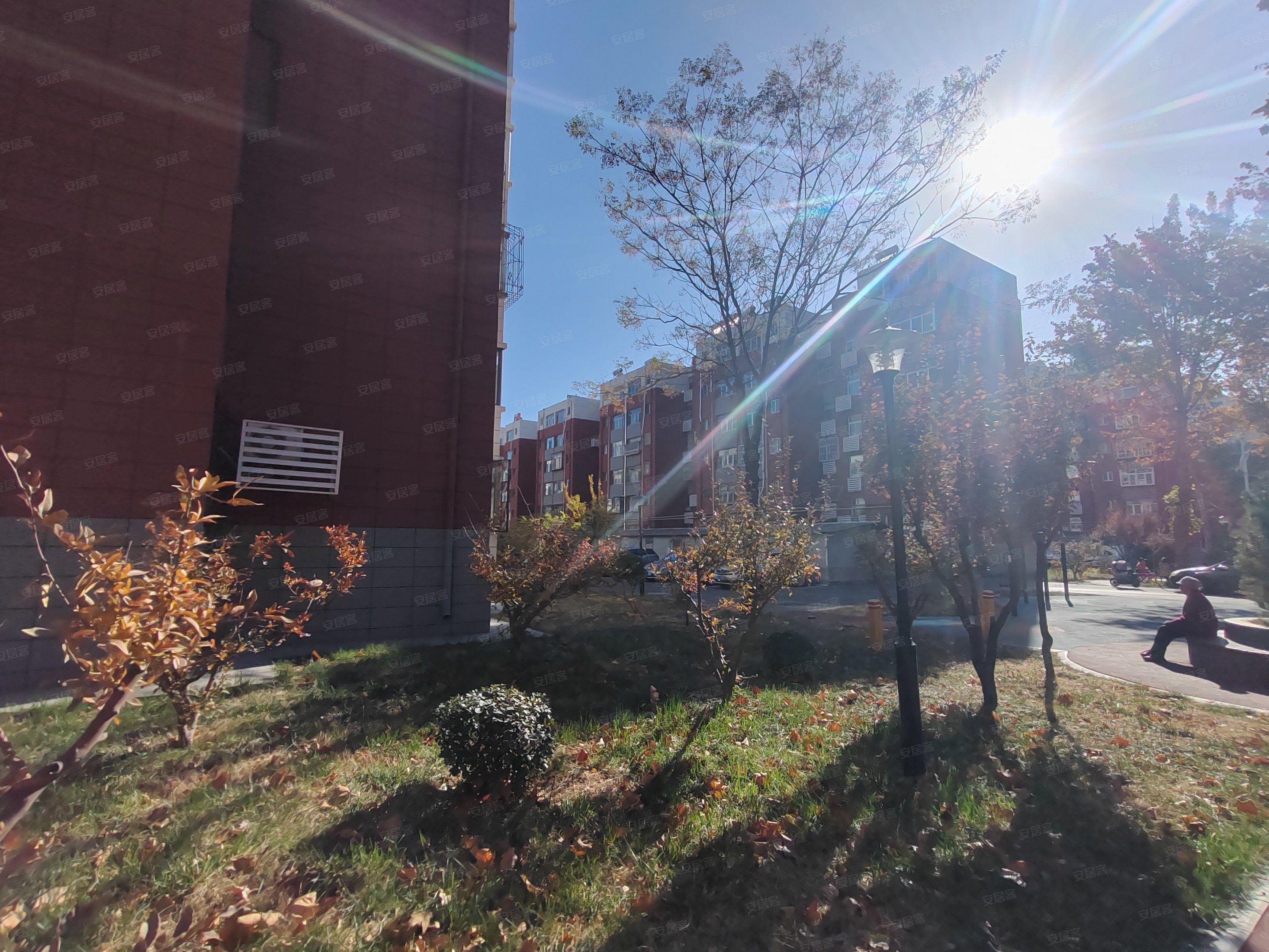 通济花园5室2厅2卫140.07㎡南北139万