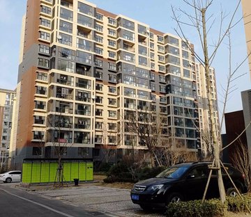 桃花源二期 精装修套三双卫 业主诚心出售 价格可议