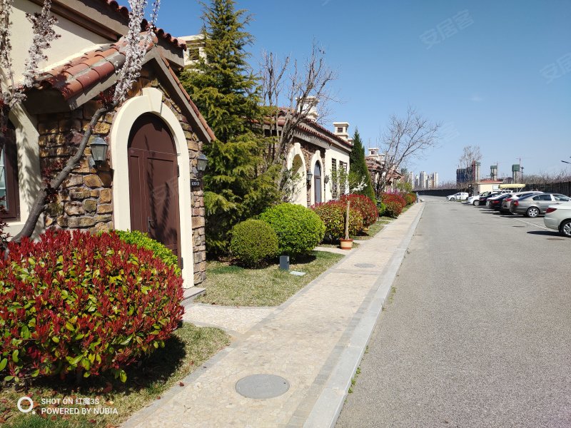 龙湖葡醍海湾(商住楼)