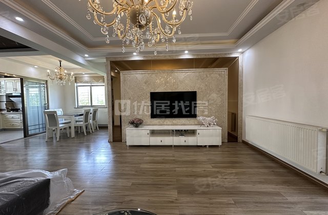 广场花园4室2厅174.32㎡51.5万二手房图片