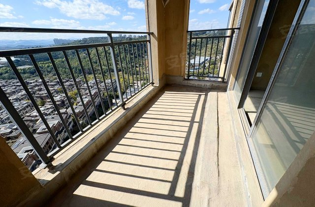 锦康富春山居3室2厅108㎡29.8万二手房图片