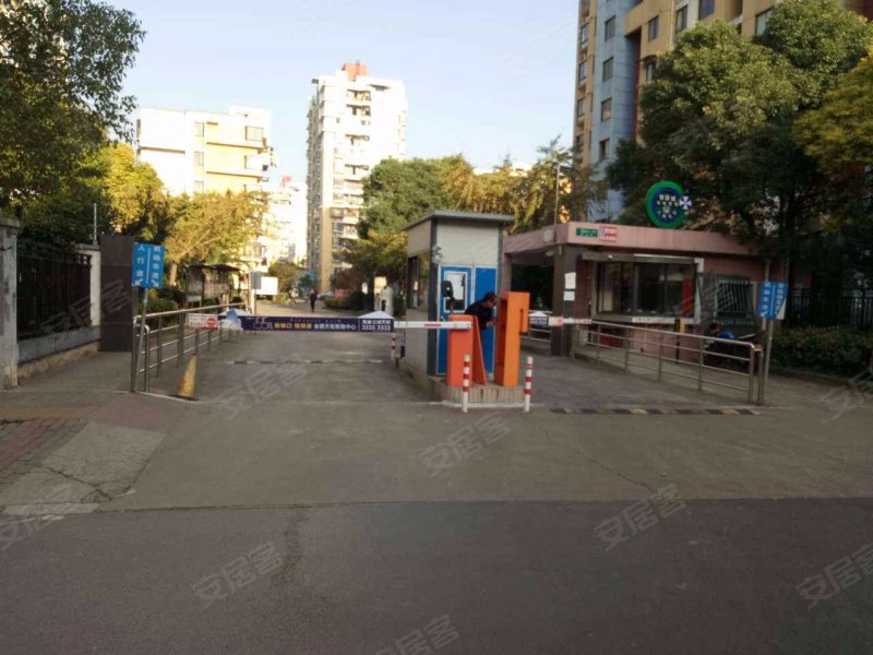 菊泉新城爱建顾园(西区) 