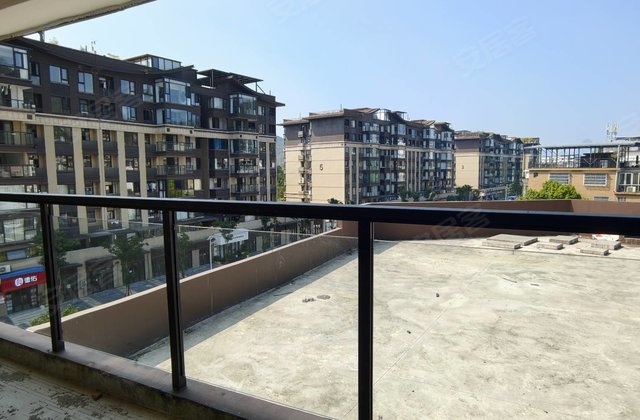 兴进漓江壹号龙鼎阁2室1厅63㎡39.8万二手房图片