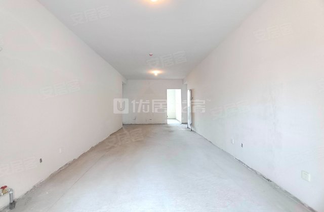 恒华钰丰3室1厅121㎡82万二手房图片