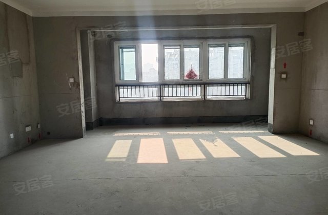 美利悦府4室2厅161㎡125万二手房图片