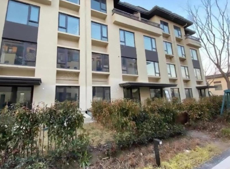 万科金域澜湾鹭语墅 