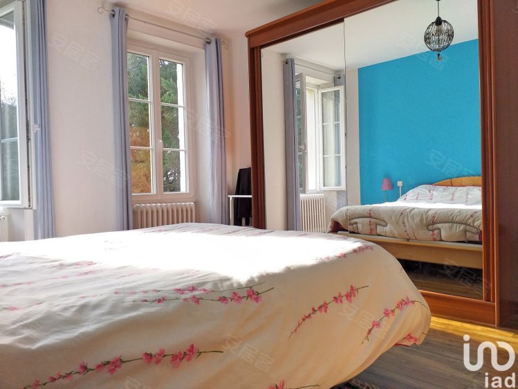 法国约¥334万FranceSaint-SymphorienHouse出售二手房公寓图片