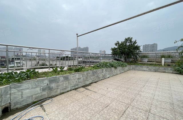 格兰春天4室2厅171㎡63.5万二手房图片