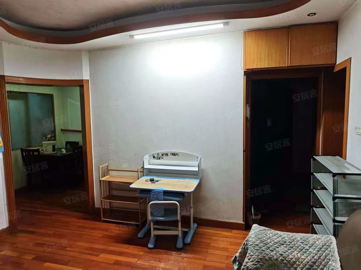 钢花南苑2室1厅1卫72.85㎡南40万