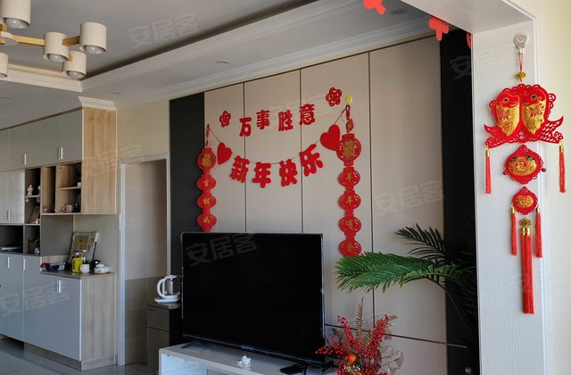 房东诚心卖 装修好 双卫格局 楼层好 商业配套成熟 诚信出售