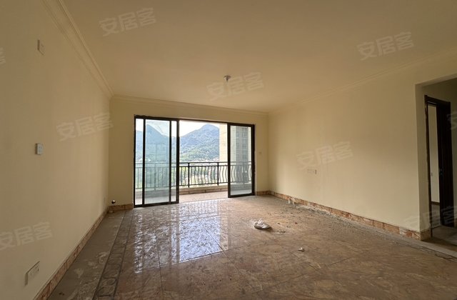 六盘水碧桂园4室2厅144㎡68.8万二手房图片