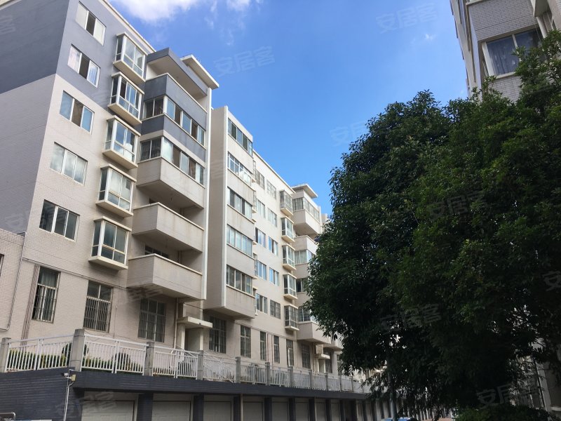 盛世锦华东江花园一期