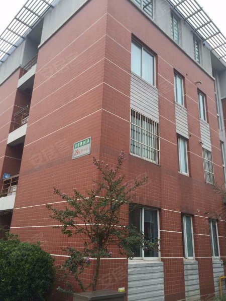 绿地临港家园海事小区 