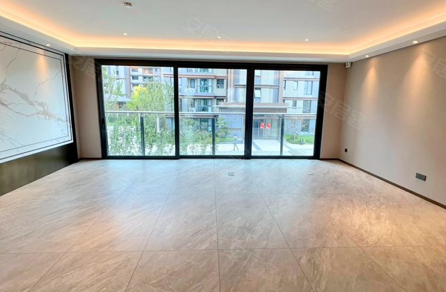 海信君玺4室2厅143㎡547万二手房图片