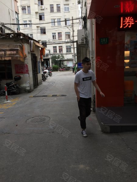 谈中路179弄小区 