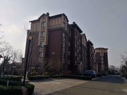 银盛泰德郡 带电梯 装修好 双卫格局 楼层好 低容积