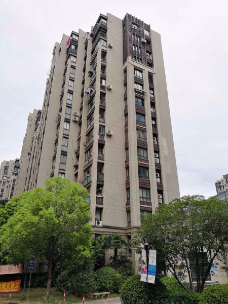 绿地新江桥城(东区) 