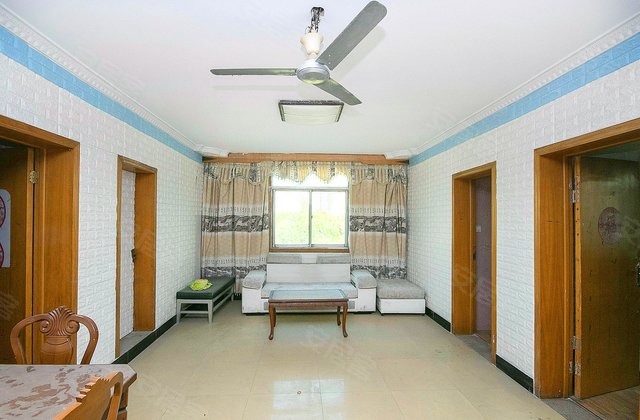 恒福花园3室1厅99.96㎡64万二手房图片