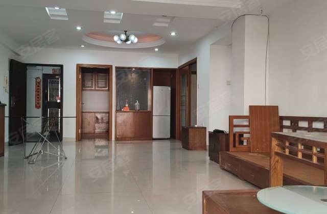 时代华庭4室2厅130㎡149万二手房图片