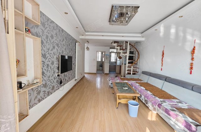 蓝湖北区4室2厅102㎡33万二手房图片