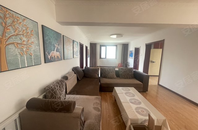 国际山庄3室2厅120.85㎡27.1万二手房图片