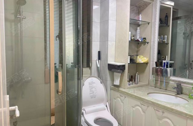 西欧翡翠苑4室2厅169㎡135万二手房图片