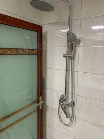 清泉宜居1室2厅1卫61.96㎡南30万