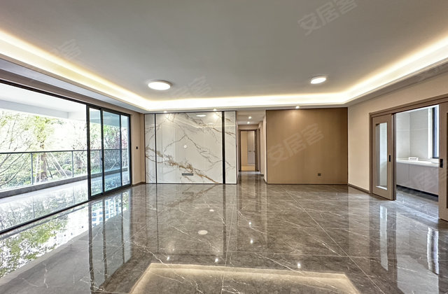 东岸汀院5室2厅200㎡79.9万二手房图片