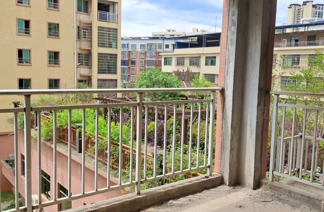 君安豪庭3室2厅120.12㎡34万二手房图片