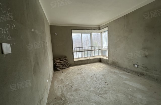 上和家园3室2厅122㎡40.8万二手房图片