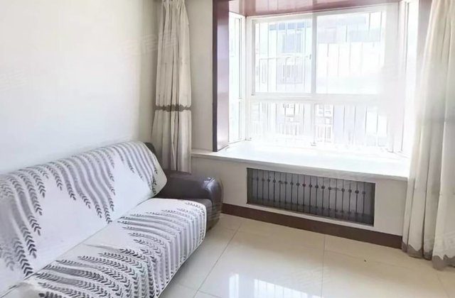 晨曦花园3室2厅131㎡62万二手房图片