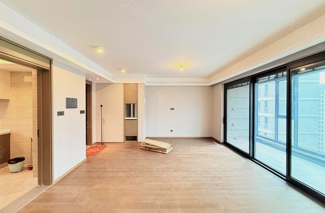 山河万物4室2厅140.43㎡308万二手房图片