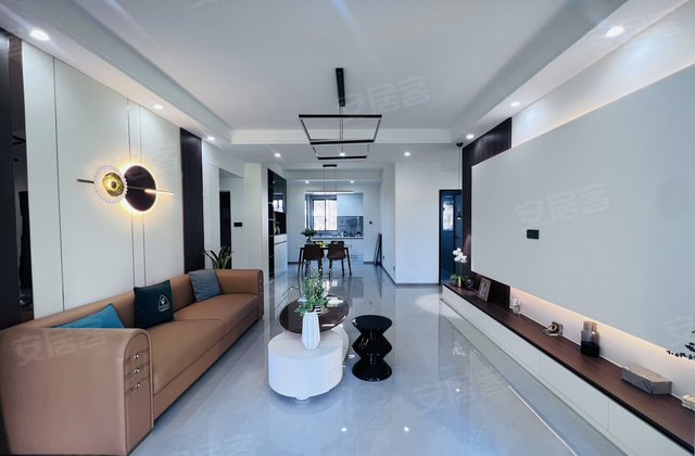 香颂美地4室2厅150㎡52.8万二手房图片