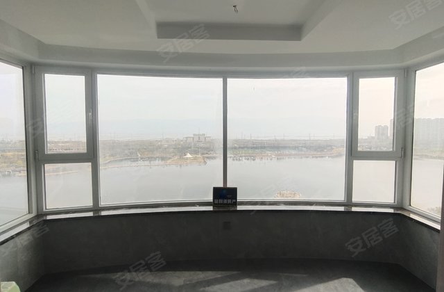 滨湖一号3室2厅142.86㎡147万二手房图片