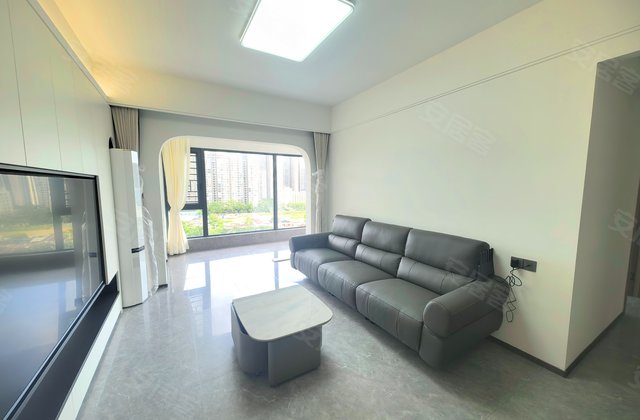 牧马湖六期看湖景！来点少30，全新装修没住过，红本在手，金地