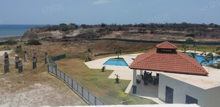 巴拿马约¥6204万出售土地用于开发在普拉亚德尔索尔，圣卡洛斯，巴拿马二手房土地图片