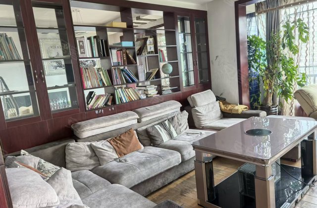 天人世纪城4室2厅164.9㎡65万二手房图片