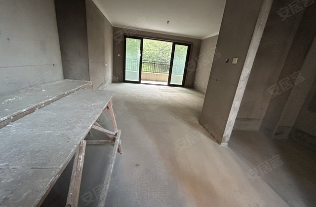 碧桂园剑桥郡4室2厅139.61㎡133.8万二手房图片