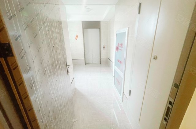 万科新都会3室2厅128.74㎡96万二手房图片