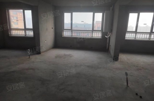 玉泉花园3室2厅120.6㎡60万二手房图片