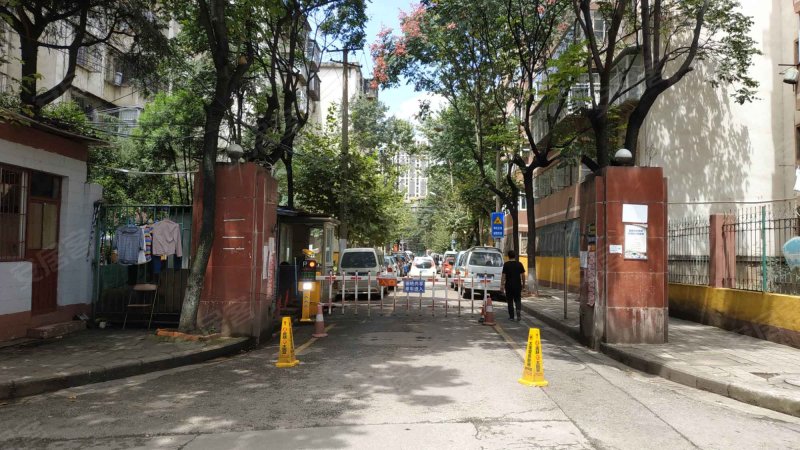 江岸小区月江里