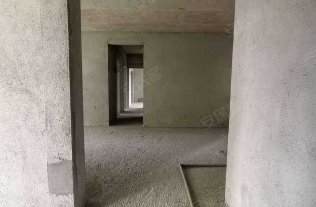 精通熙悦5室2厅124.16㎡41万二手房图片