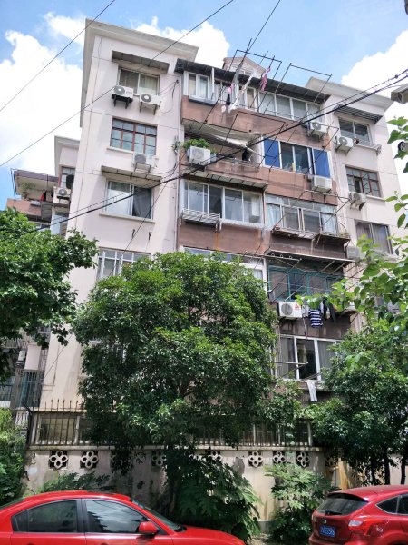 德平路70,72,74号小区